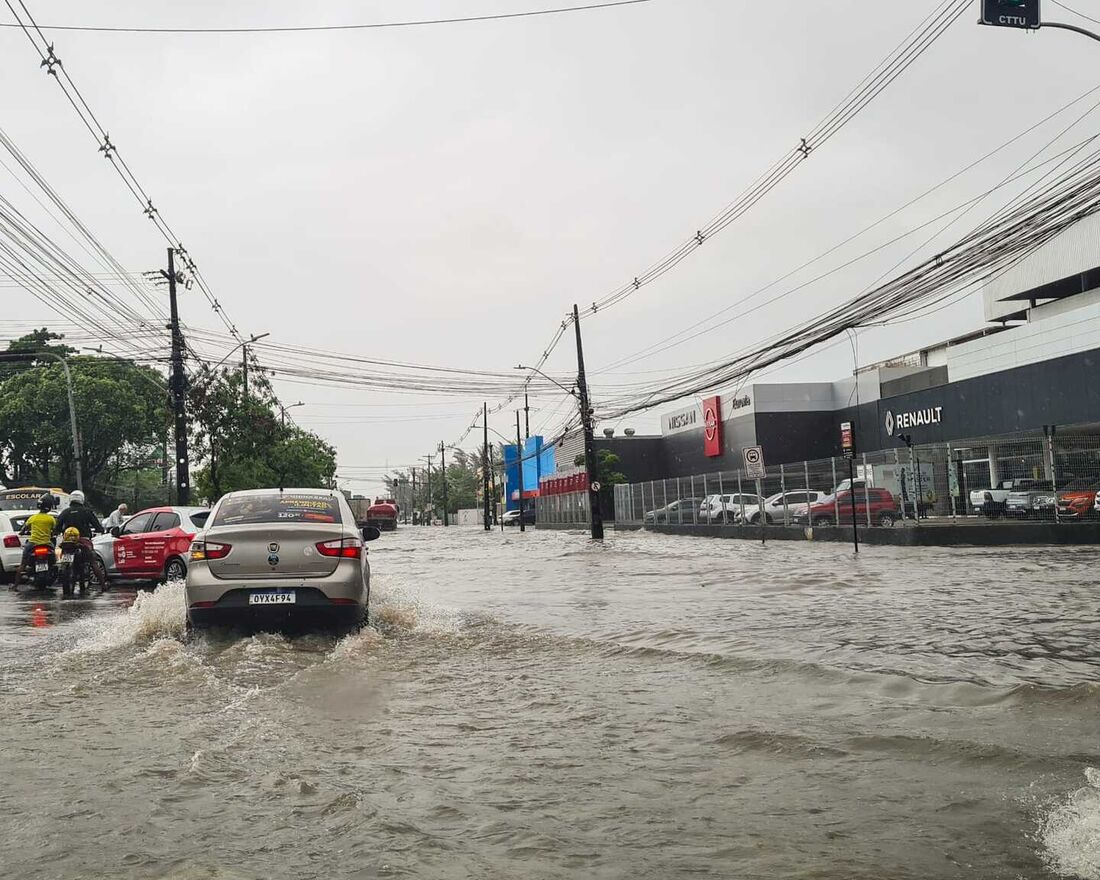 Avenida Marechal Mascarenhas de Morais