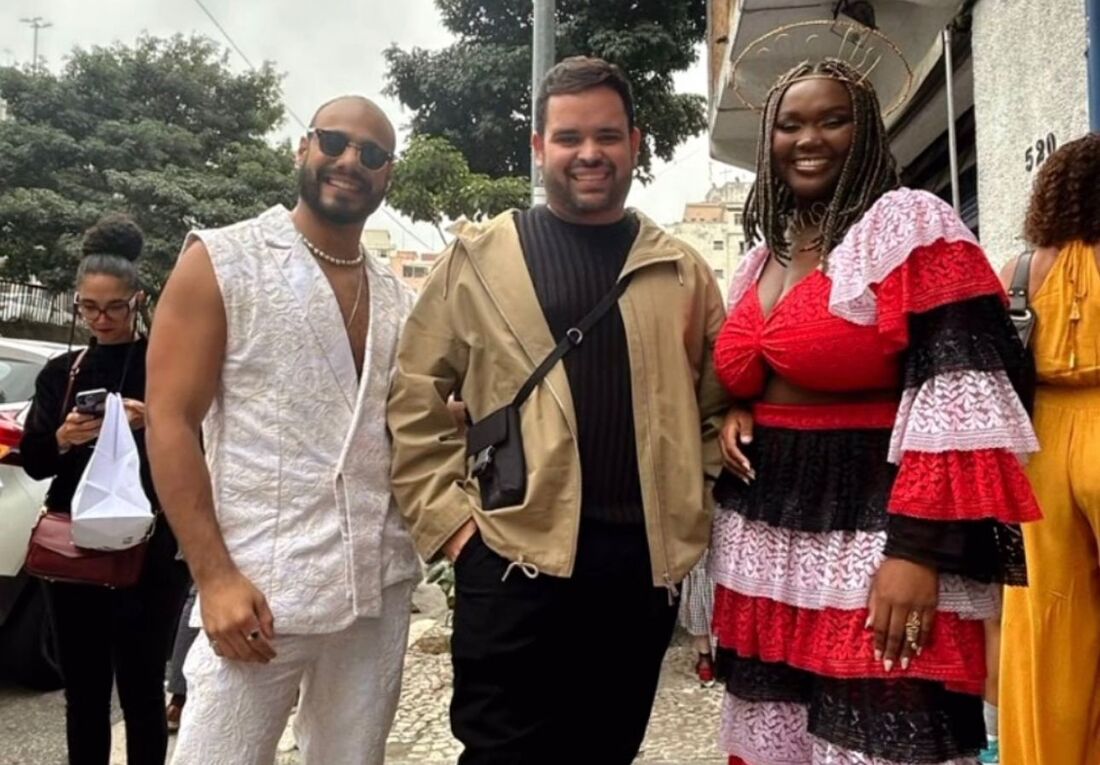 Marcus, Michel e Raquele compafreceram estilosos ao desfile da SPFW