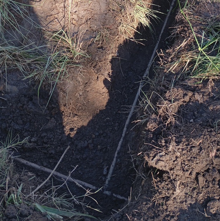 Desvio de água em condomínio na cidade de Gravatá