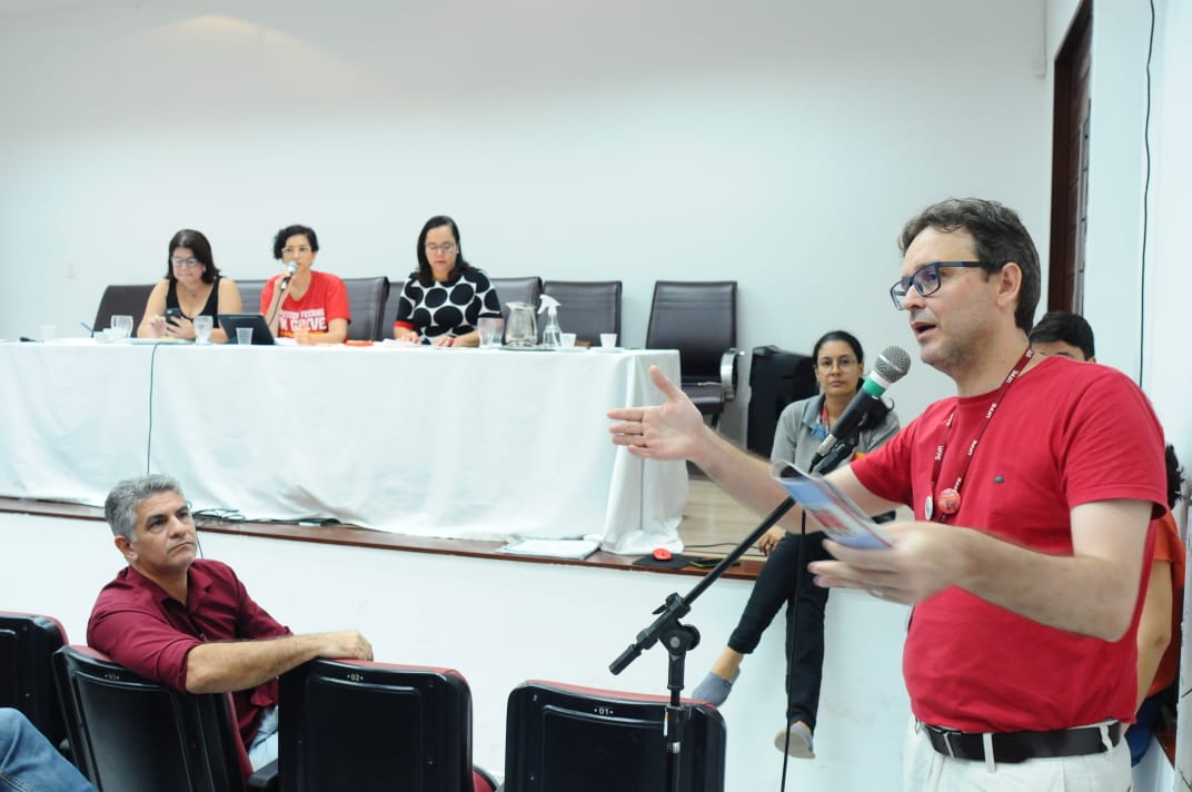 Reunião para comando local de greve dos docentes da UFPE, na sede da ADUFEPE