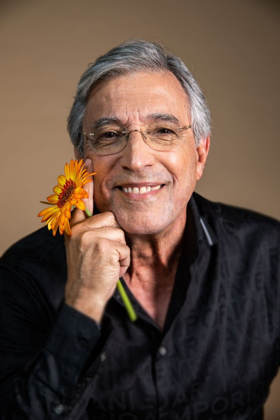 Ivan Lins faz show no Recife