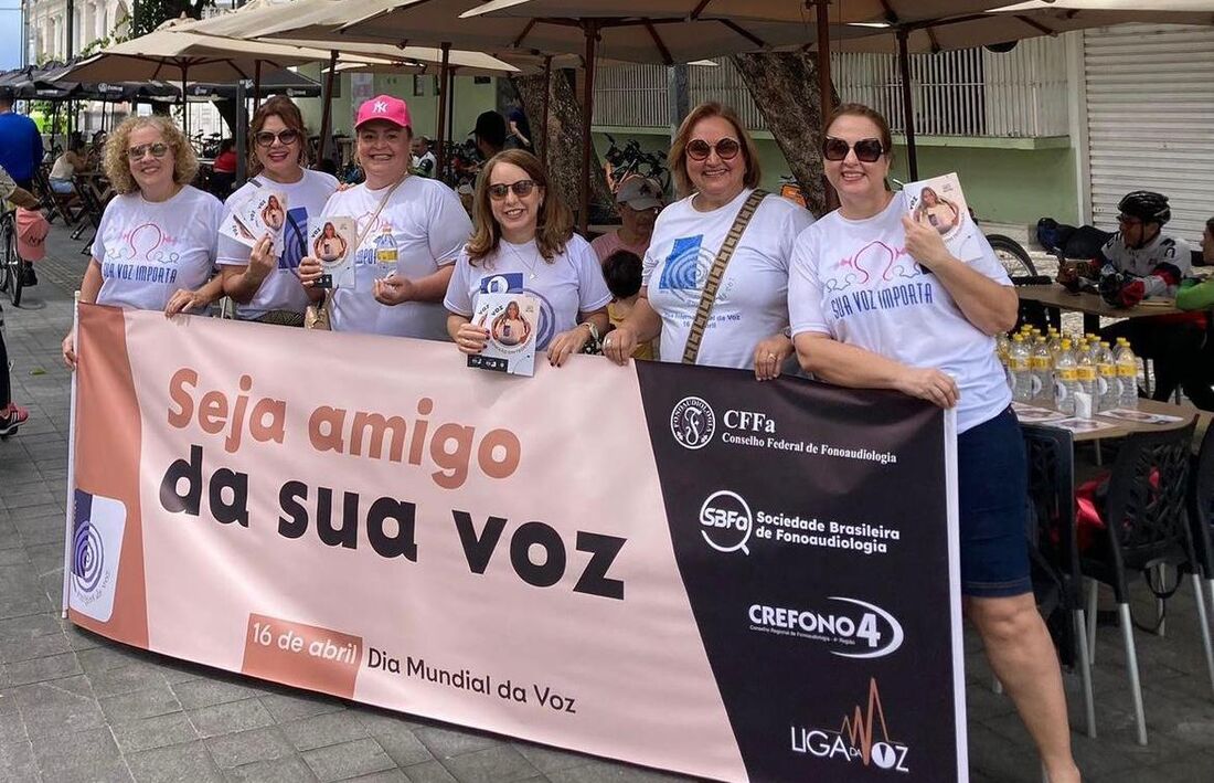 Ação na campanha do Dia da Voz