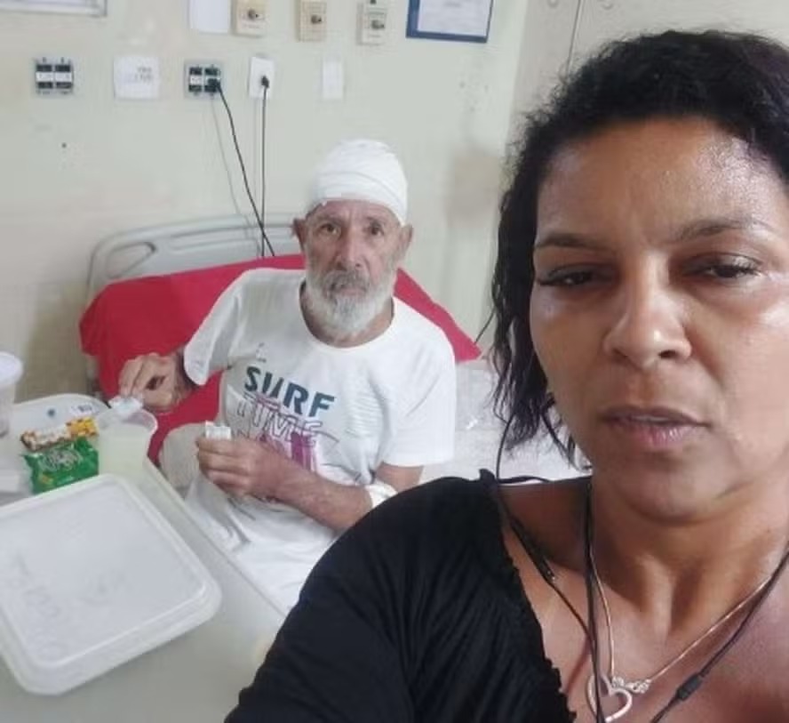 Paulo Roberto Braga e Érika de Souza Vieira Nunes enquanto ele esteve internado com pneumonia 