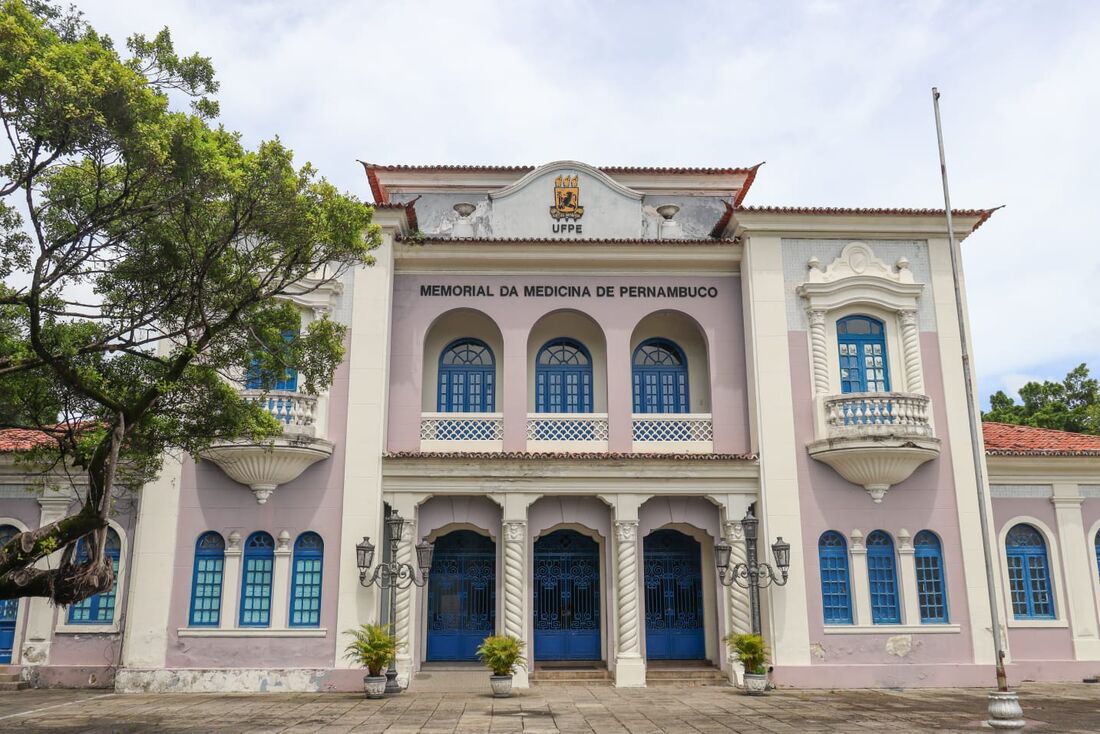 Prédio fica localizado no Derby, Centro do Recife