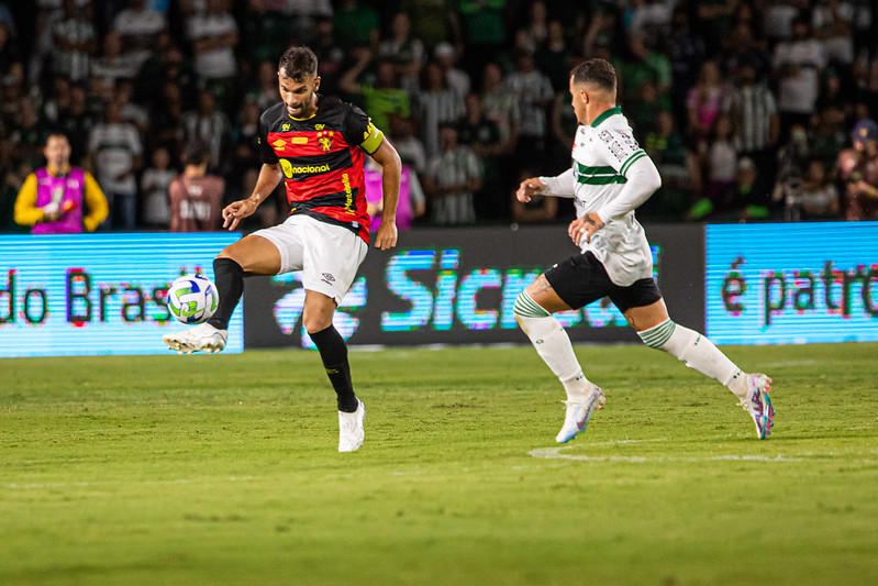 Coritiba e Sport se enfrentam pela Série B do Brasileiro