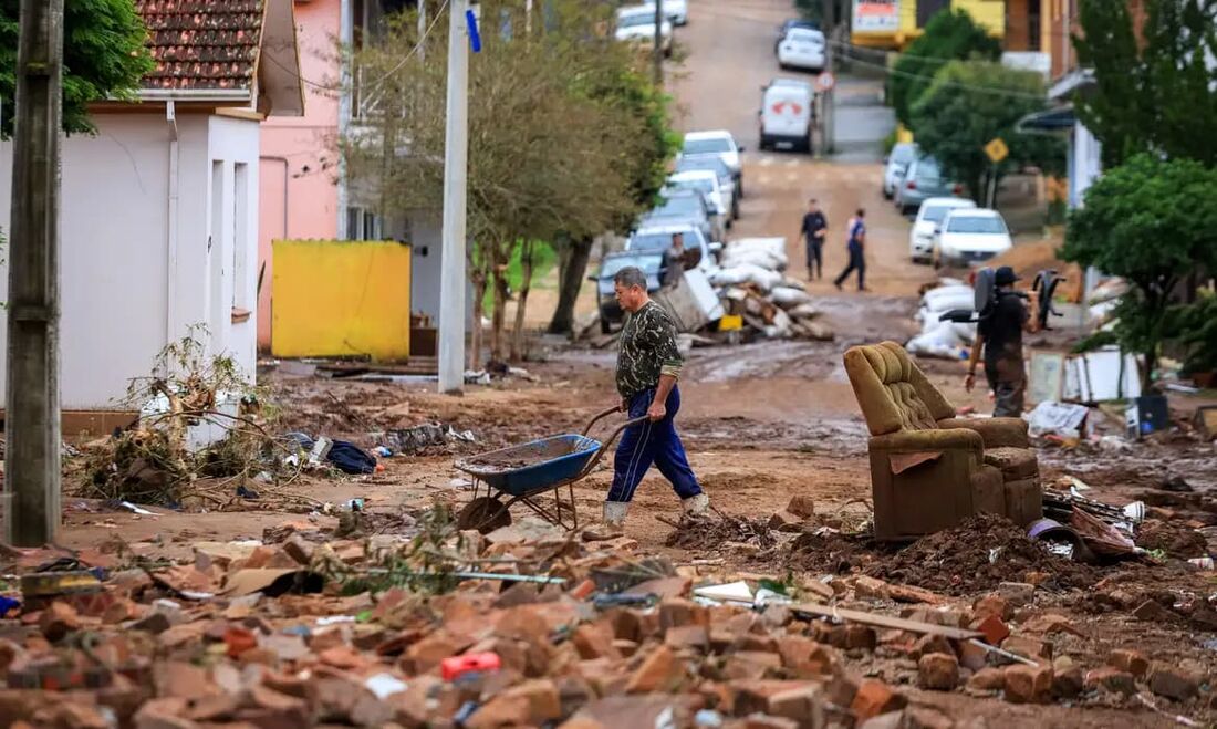 Tragédia provocada pelas chuvas já duram 30 dias