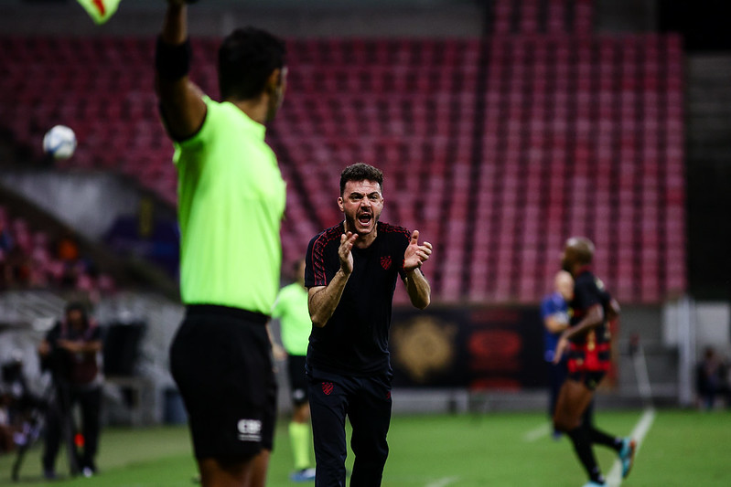 Mariano Soso, técnico do Sport