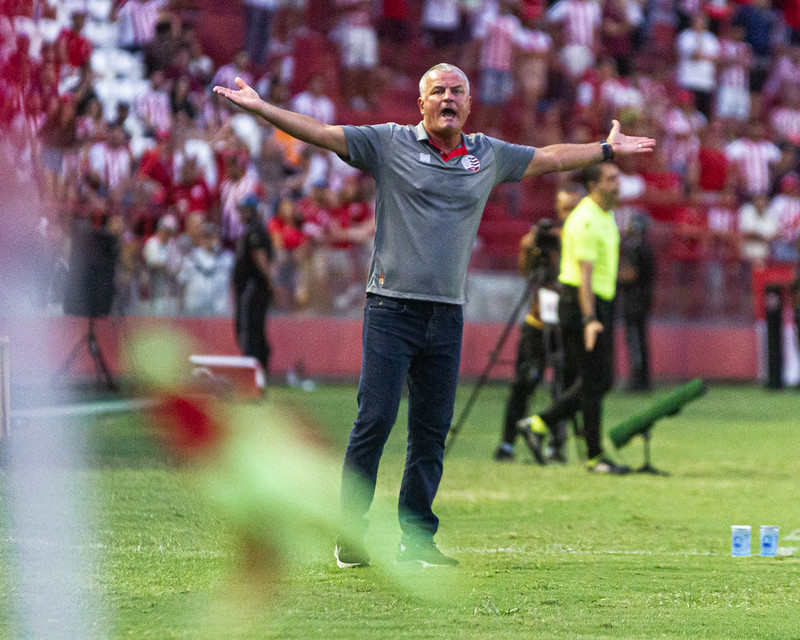 Mazola no jogo contra o Remo