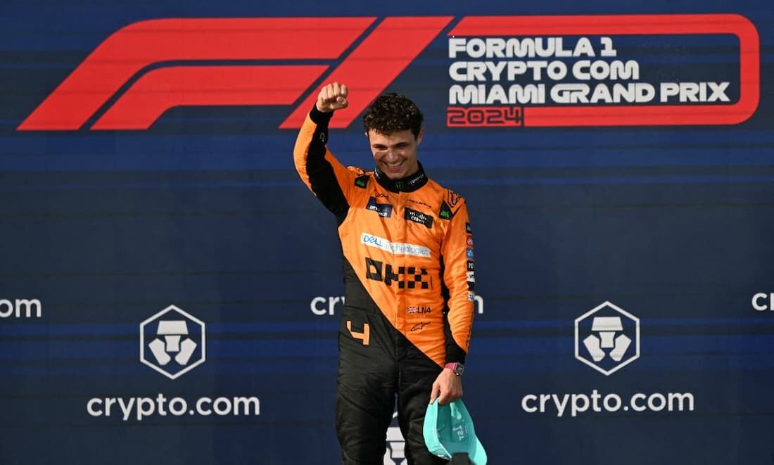 Lando Norris comemora sua primeira vitória na Fórmula 1