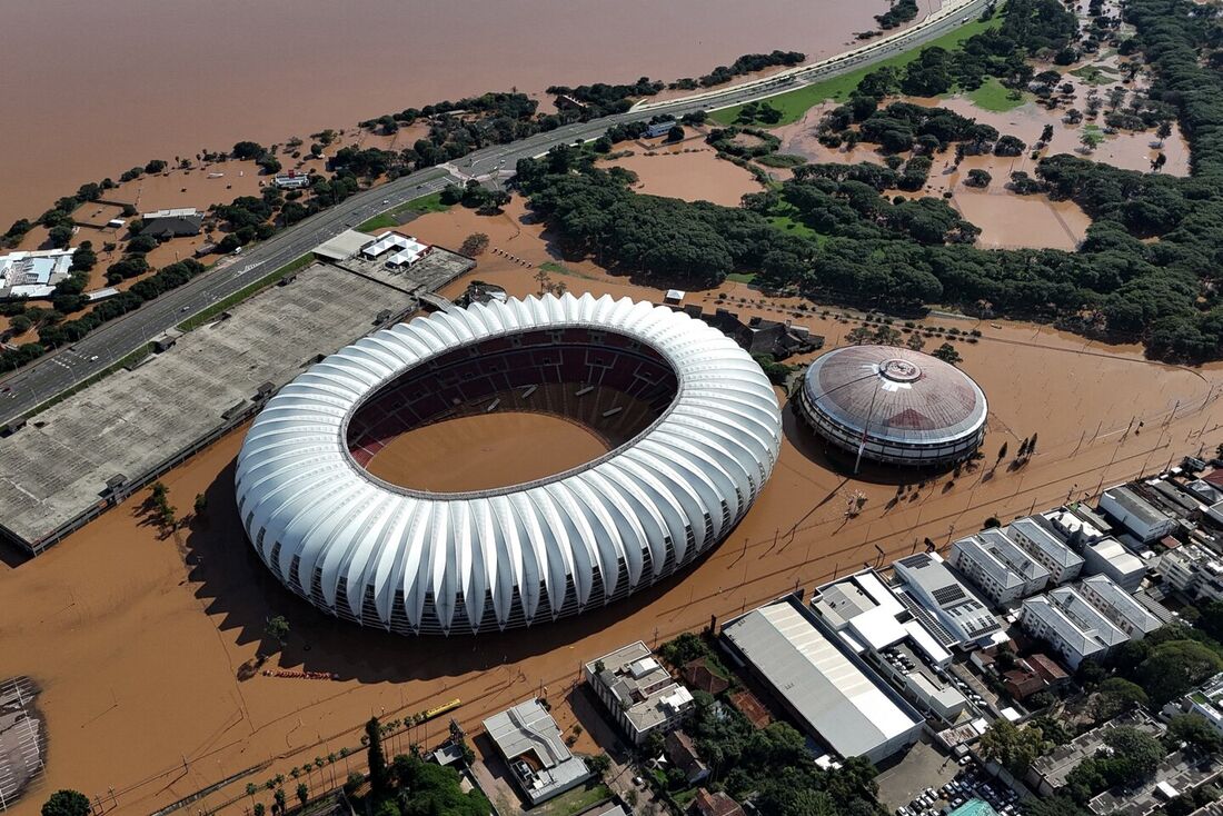 Beira-Rio, estádio do Internacional, durante as enchentes no Rio Grande do Sul