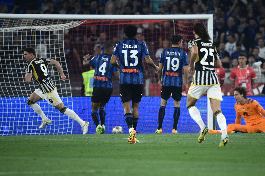 Artilheiro da Juve na temporada, o sérvio Vlahovic marcou o gol do título da Copa Itália 