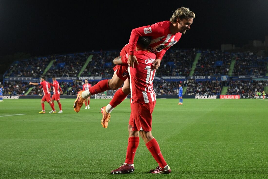 Griezmann marcou os três gols da partida entre Getafe x Atlético 