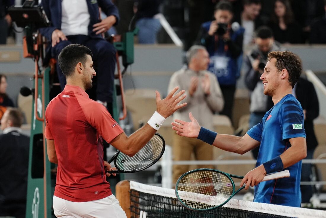 Djokovic avança mais uma fase em Roland Garros 