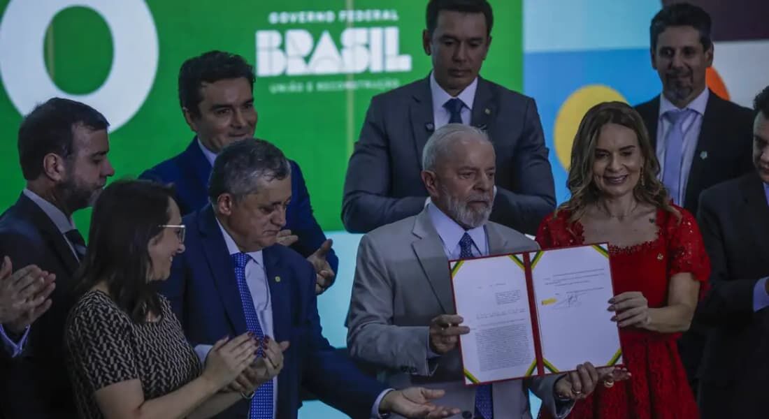 Lula sanciona lei do Perse que desonera atividades do setor de eventos