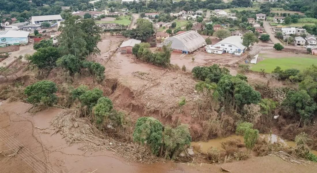 Trecho tomado por lama no Rio Grande do Sul