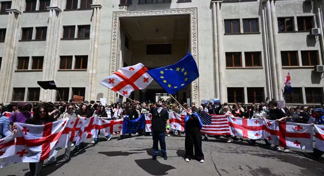 Manifestantes pró-União Europeia na Geórgia