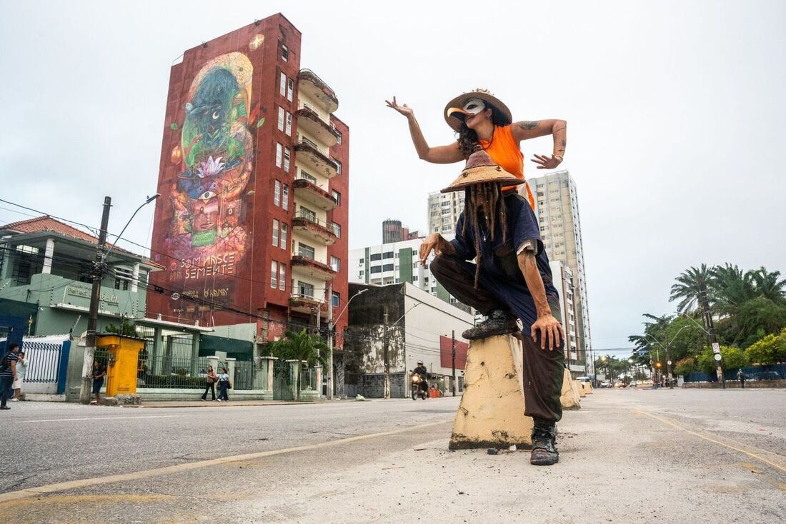 "O Som Nasce na Semente", obra assinada por Priscila Avelin e Yony Seres