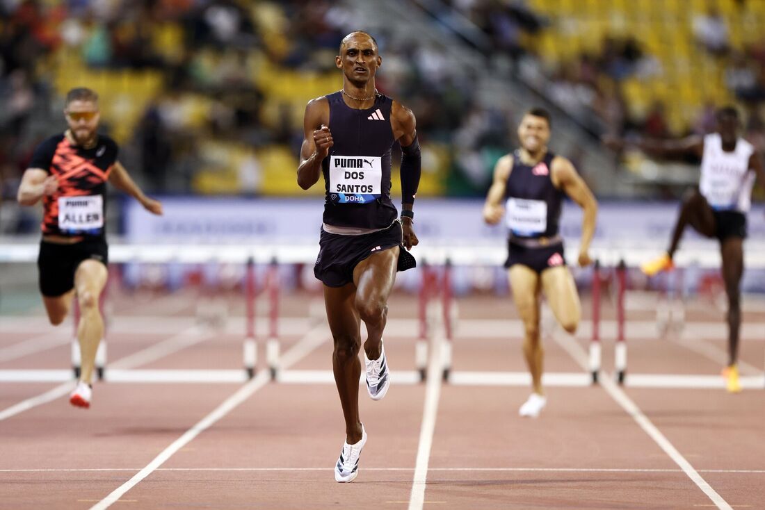 Alison dos Santos volta a vencer uma etapa dos 400m com barreiras da Diamond League 