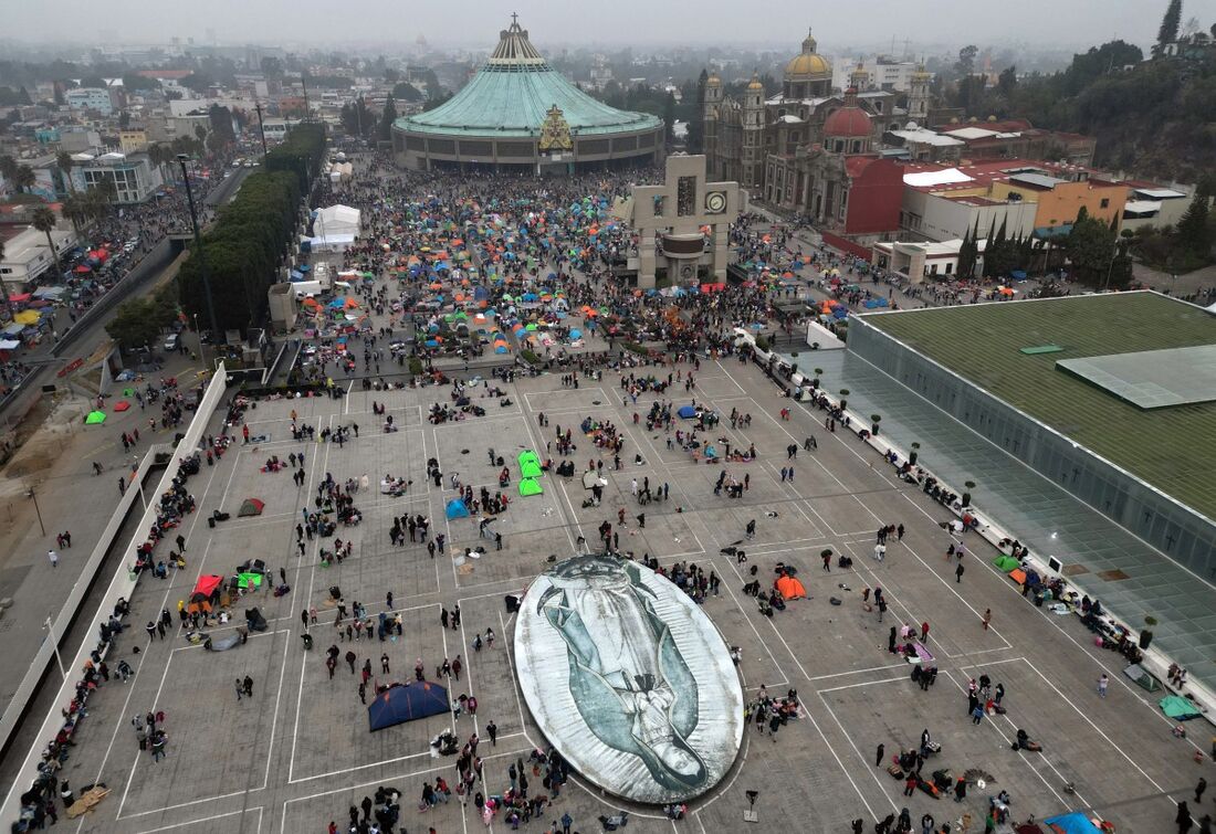 Vista aérea da Basílica de Guadalupe na Cidade do México