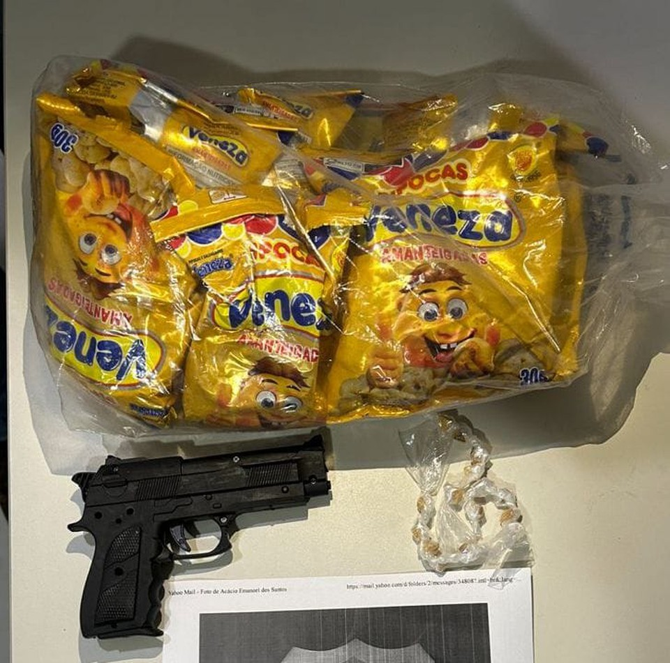 Suspeito se passava por vendedor de pipoca para assaltar vítimas dentro dos carros