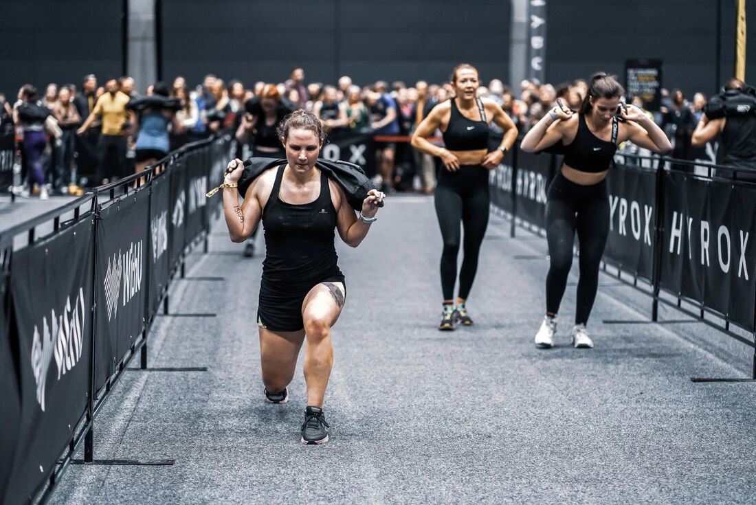 O novo CrossFit? Conheça estilo de "corrida fitness" que promete exigir ainda mais do corpo