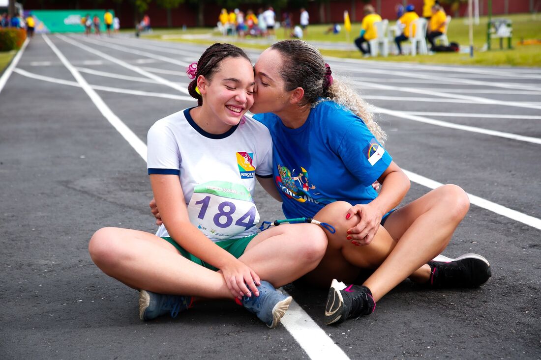 Rosangela Calixto e Sthefany Alice, mãe e filha que correram juntas em Petrolina 