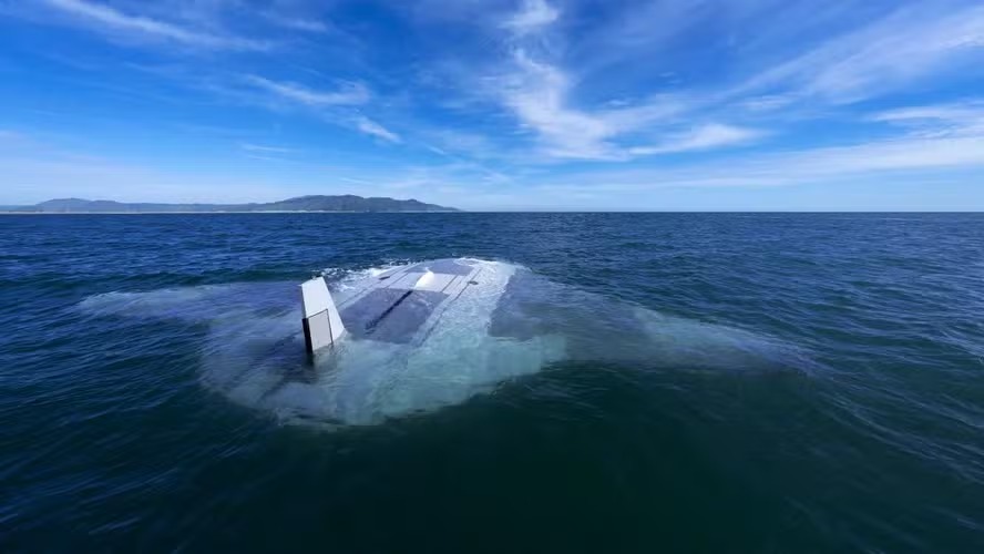 Protótipo do veículo subaquático Manta Ray é testado no mar na Austrália 