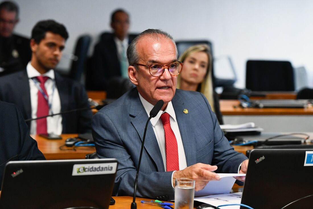 Dueire aprova projeto que reduz valor da renovação da CNH para pessoas com mais de 50 anos