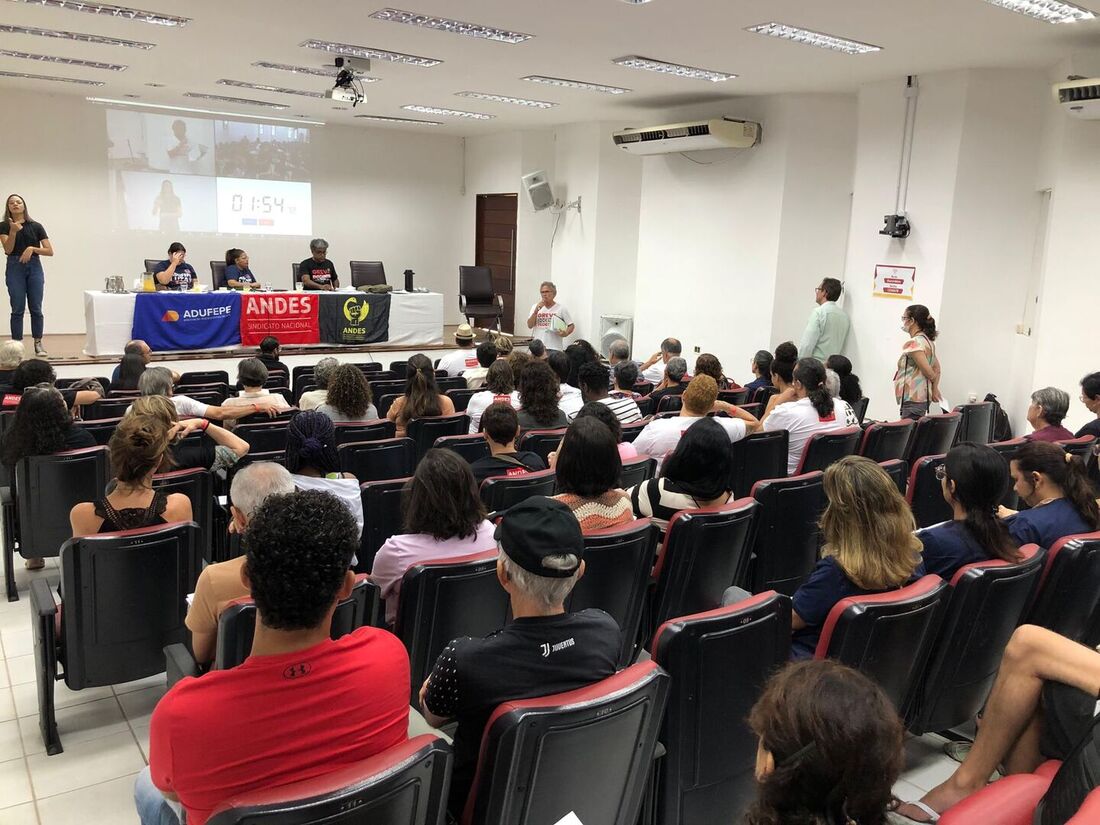 Greve teve início no dia 22 de maio 