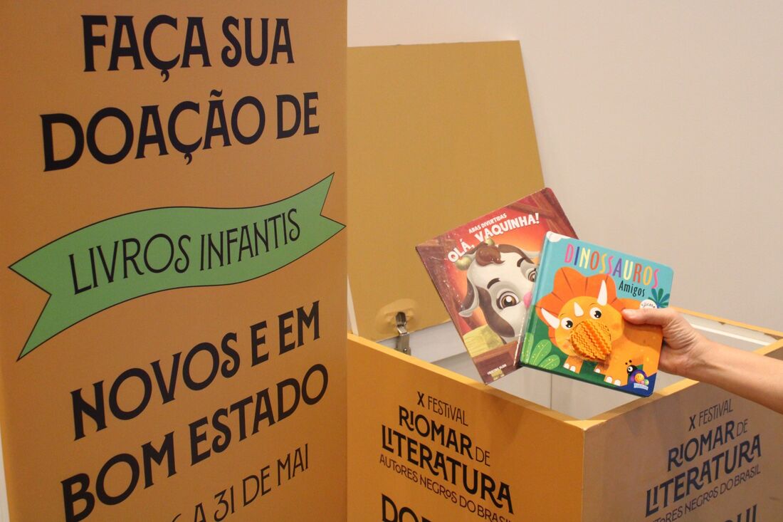 Campanha de doação de livros