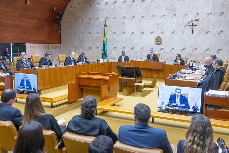 Plenário do STF durante sessão de julgamento