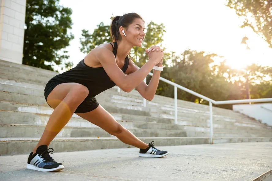 Treinos com duração que varia entre 20 e 35 minutos, ajudam a melhorar a capacidade cardiorrespiratória, a flexibilidade e a qualidade do sono, além de aumentar a força e dar resistência 