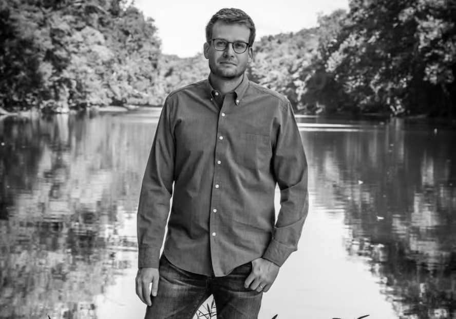 O escritor John Green