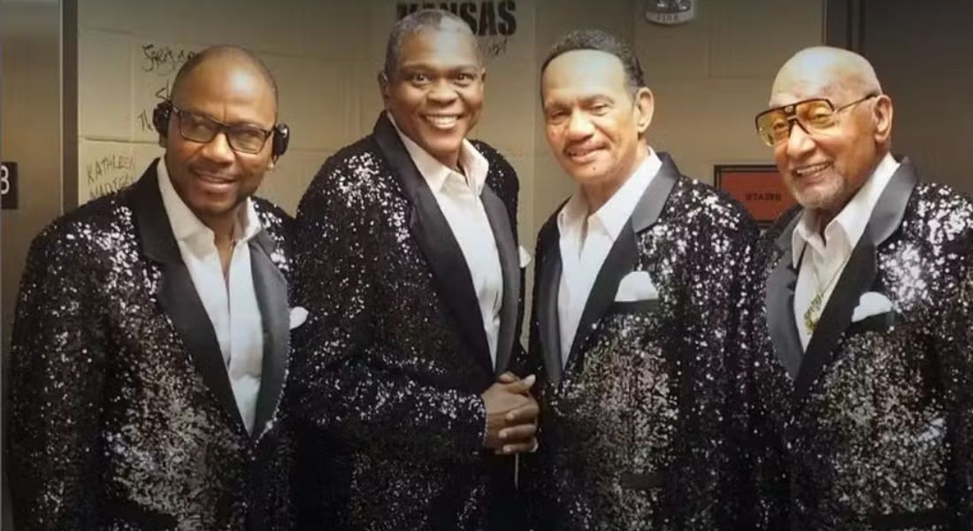 A formação atual do Four Tops, com Lawrence Payton Jr., Alexander Morris, Ronnie McNeir e Abdul 'Duke' Fakir