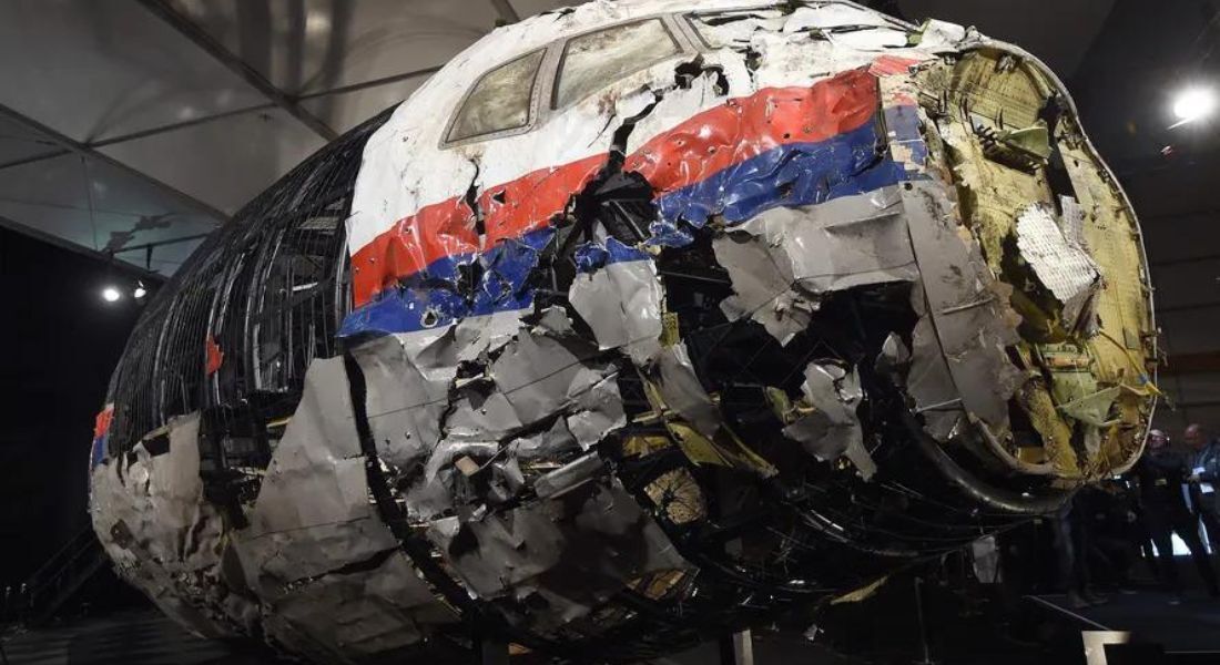 Parte da fuselagem do Boeing 777 da Malaysia Airlines, derrubado por um míssil da Rússia na Ucrânia