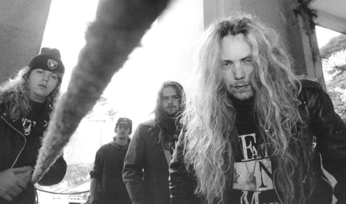 Sepultura: Max saiu do grupo em 1996 por desavenças entre os membros com a então empresária e mulher do guitarrista, Glória Cavalera