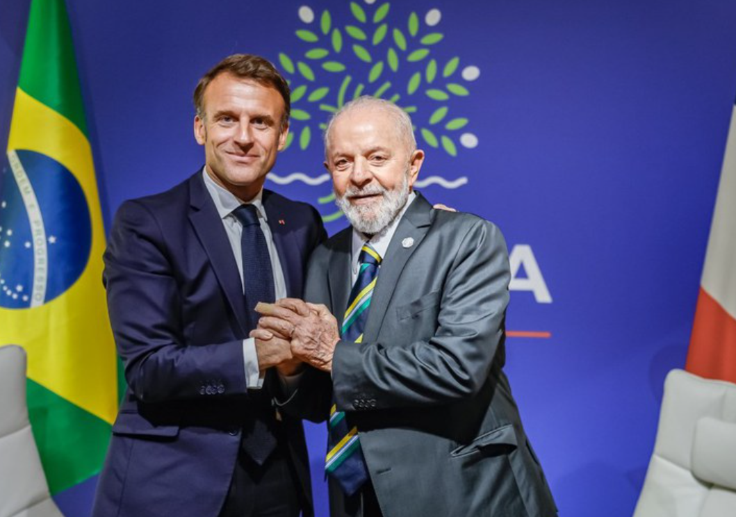 Lula e Macron discutiram colaborações da França e do Brasil