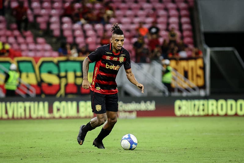 Dalbert, lateral-esquerdo do Sport