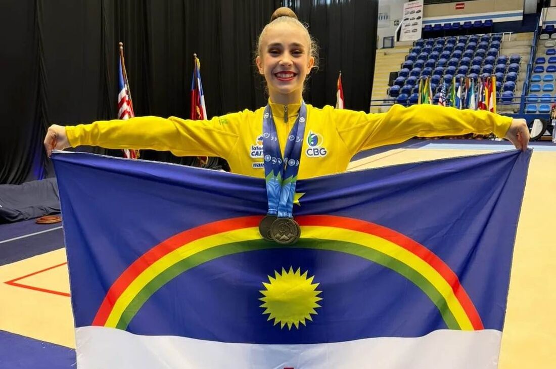 Alice Medeiros, pernambucana campeã do Juvenil de Ginástica Rítmica