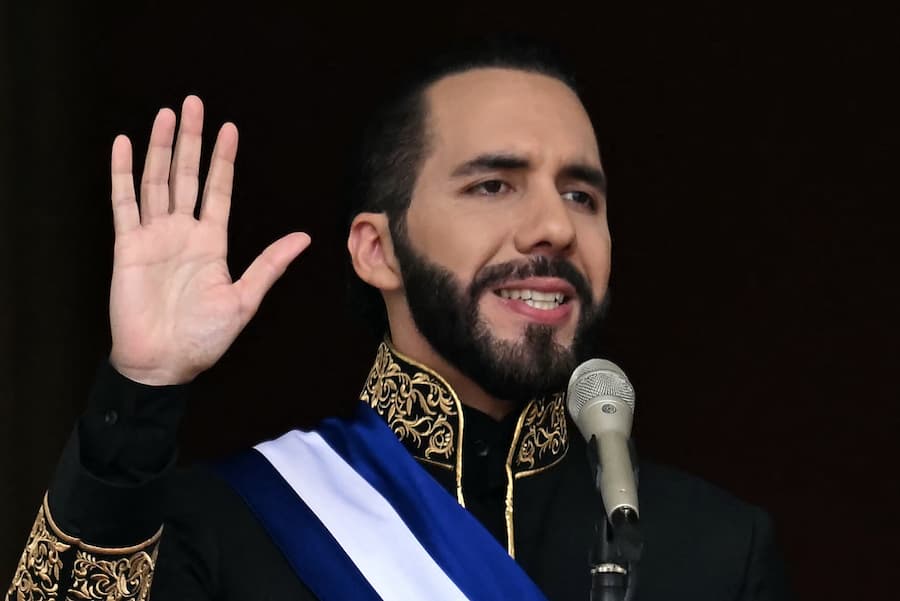 Nayib Bukele falou sobre fortalecer a polícia e duplicar o Exército 