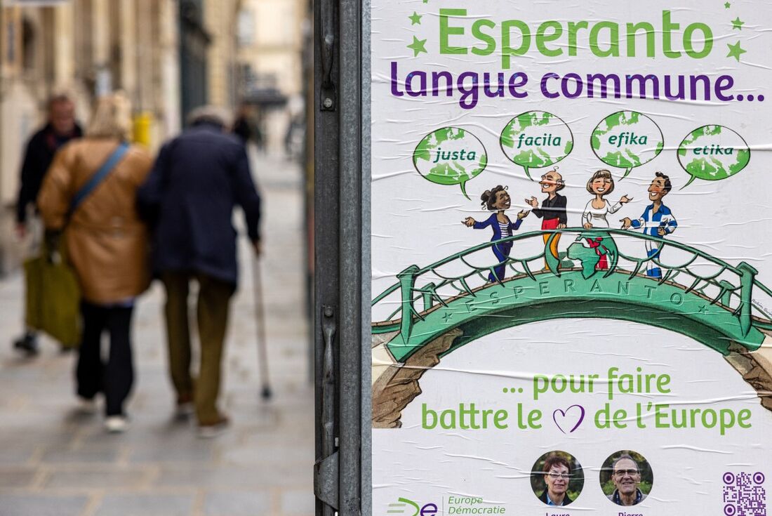 Cartaz de campanha da lista "Europa Democracia Esperanto"