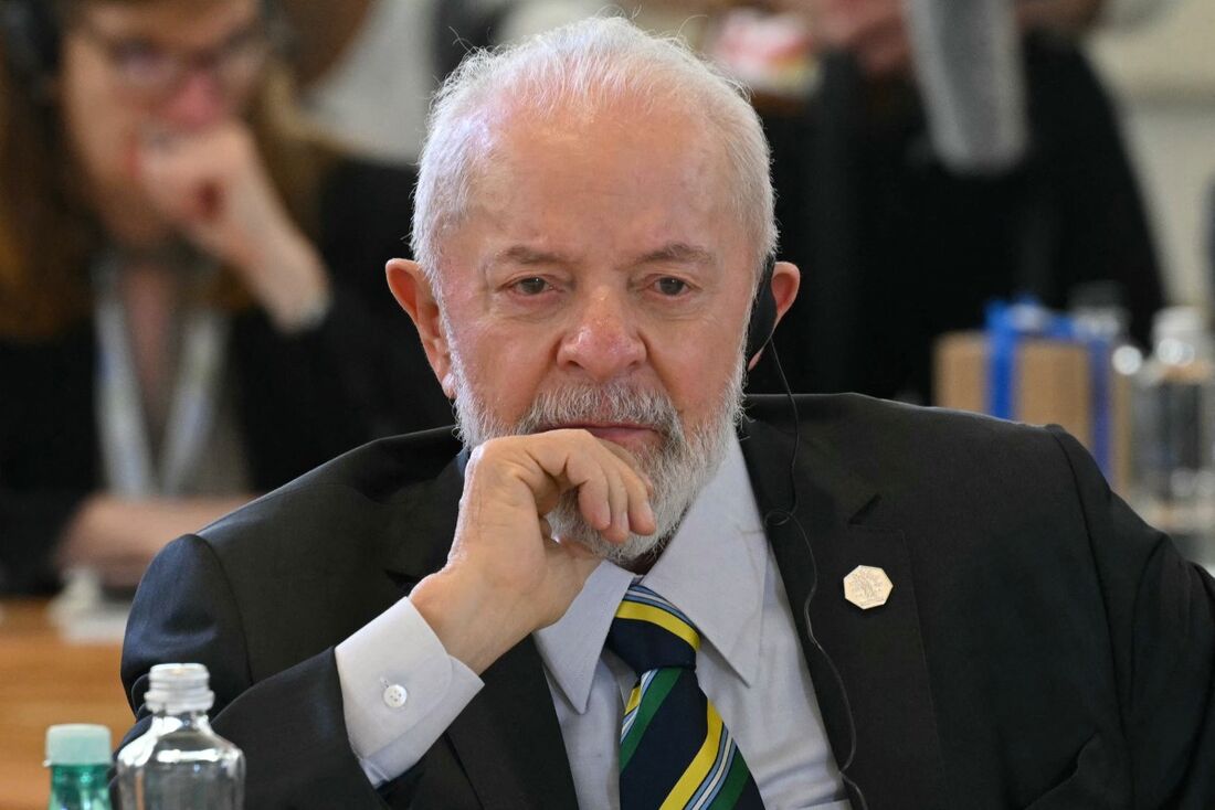 "Já passou da hora dos super-ricos pagarem sua justa contribuição em impostos", diz Lula ao G7