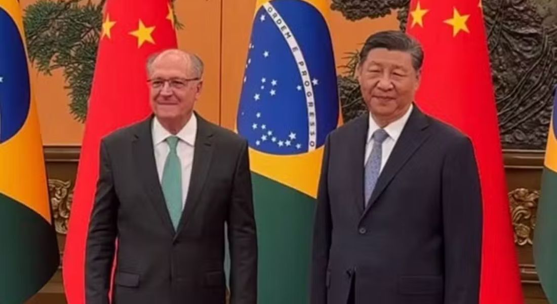 O vice-presidente brasileiro, Geraldo Alckmin, se encontrou com o líder chinês, Xi Jiping, em Pequim