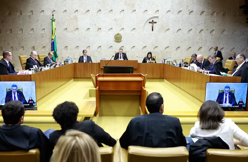 Plenário do STF durante sessão de julgamento 