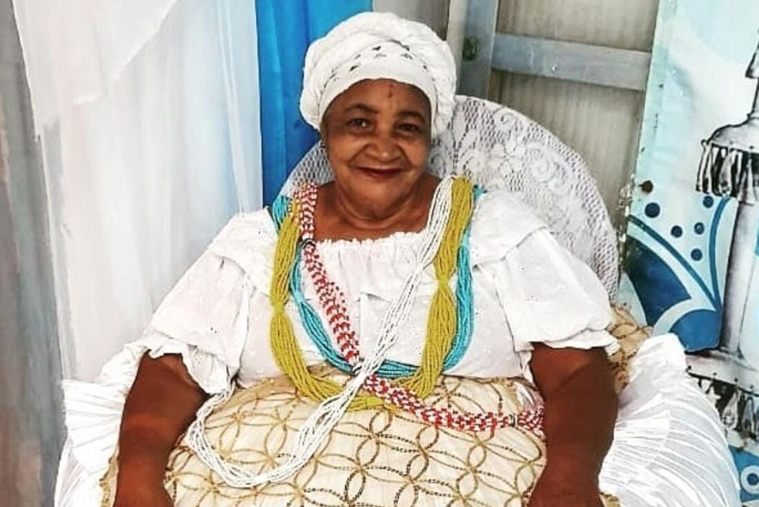 Mãe Biuzinha dedicou 34 anos de vida para o maracatu de baque virado Estrela Dalva