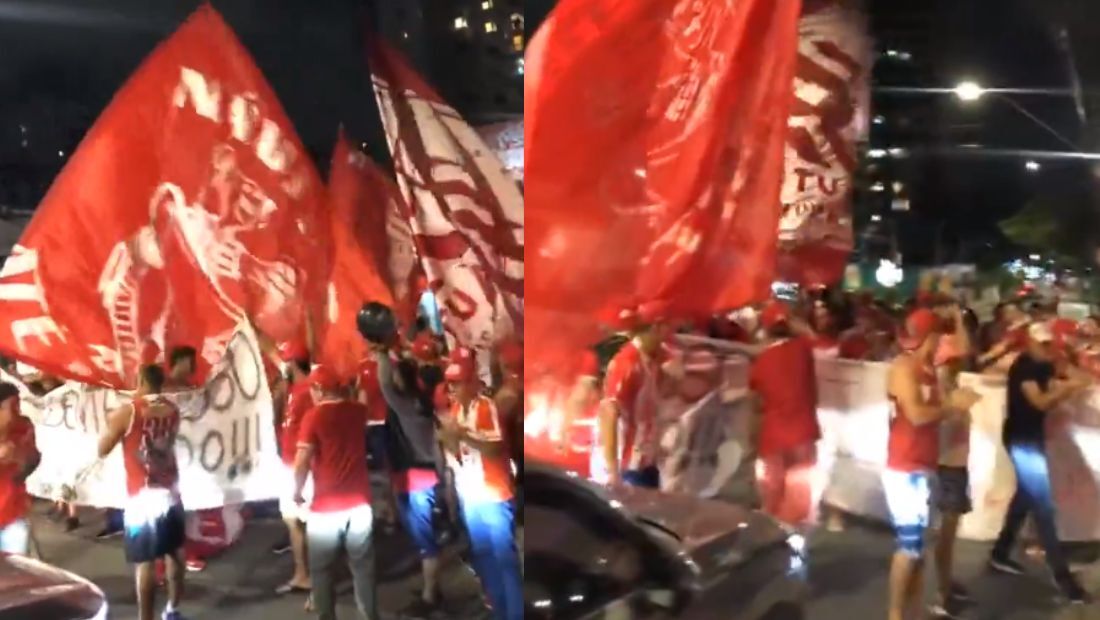 Uniformizada do Náutico protesta em frente à sede do clube 