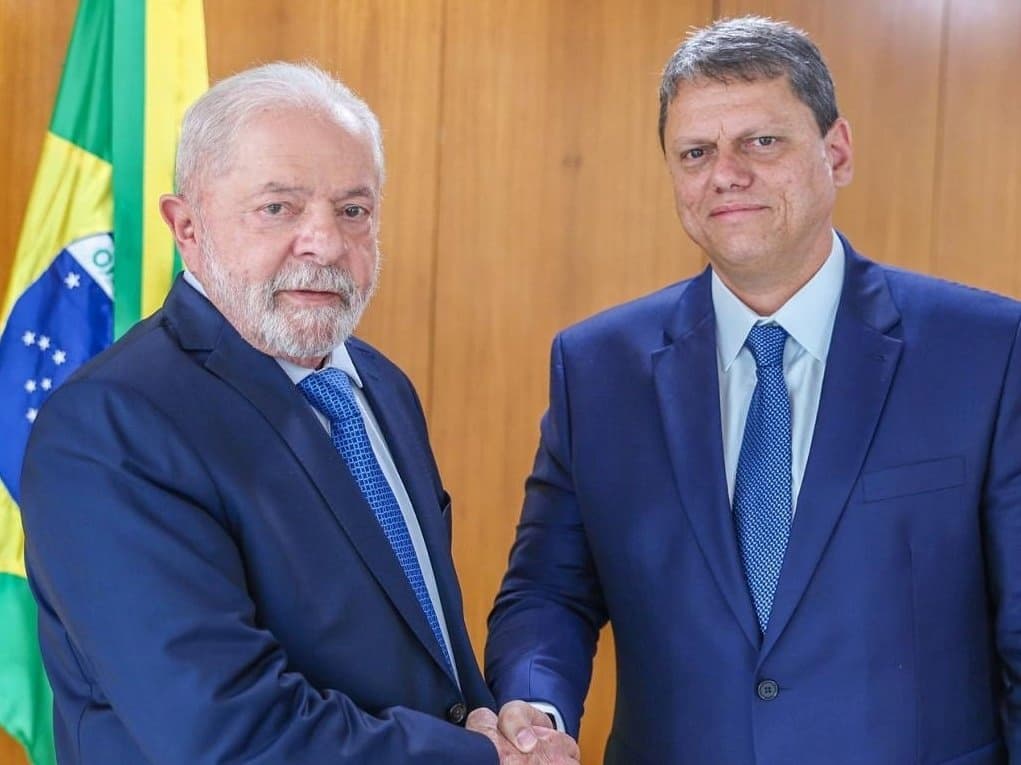 Presidente Lula e o governador de São Paulo Tarcísio de Freitas