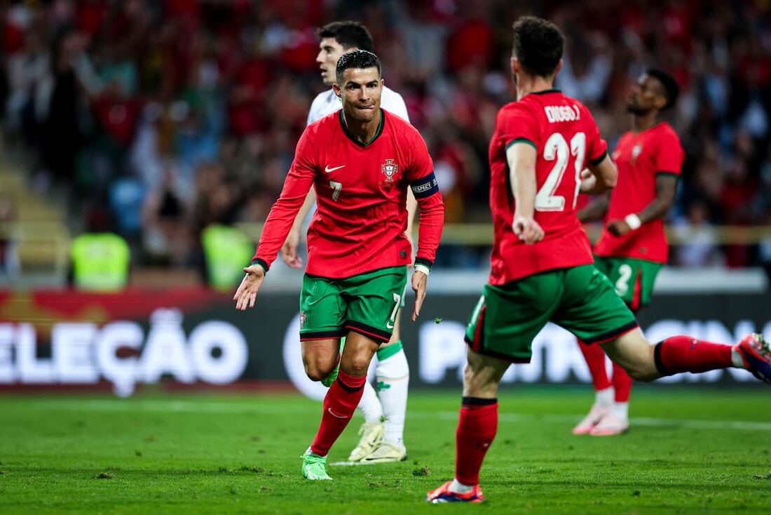 Cristiano Ronaldo estará em campo em Portugal x República Tcheca