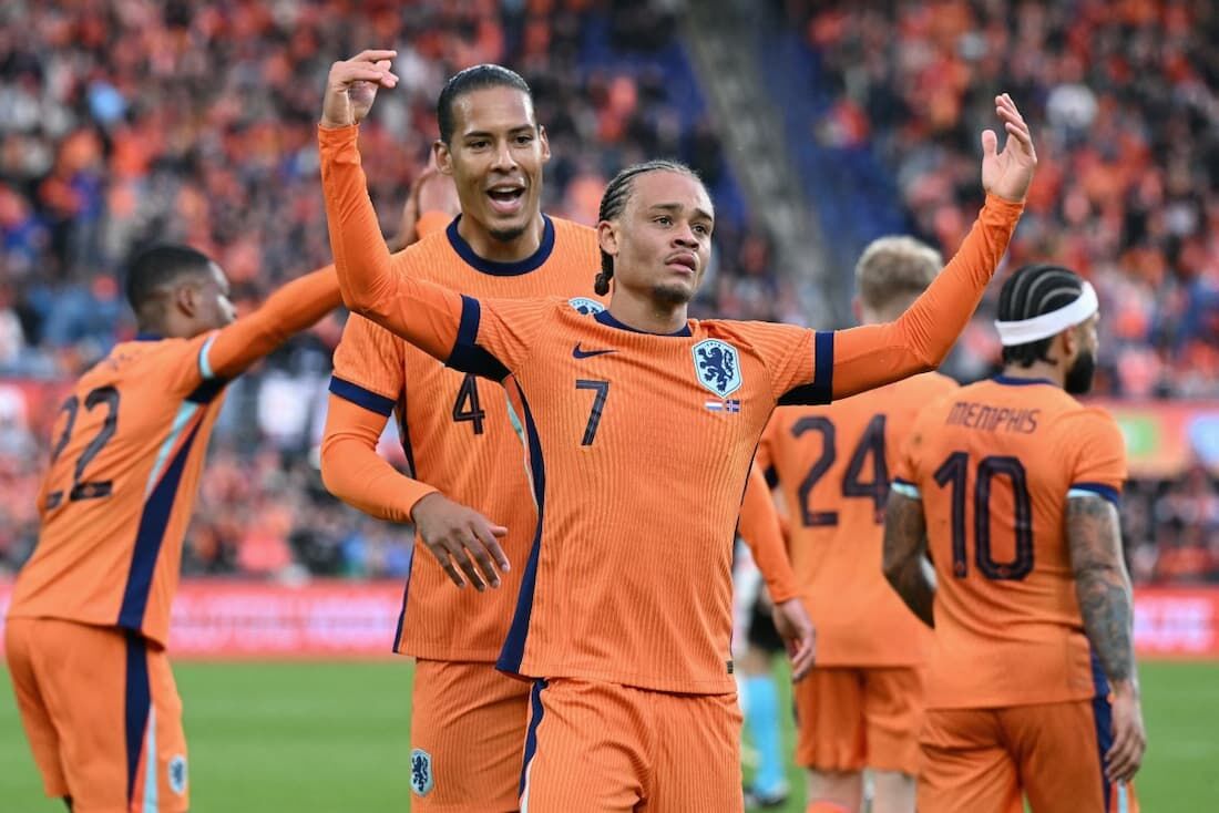 Xavi Simons marcou o primeiro da Holanda na goleada sobre a Islândia