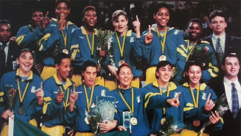 Há 30 anos, Brasil conquistou o Mundial de Basquete                     